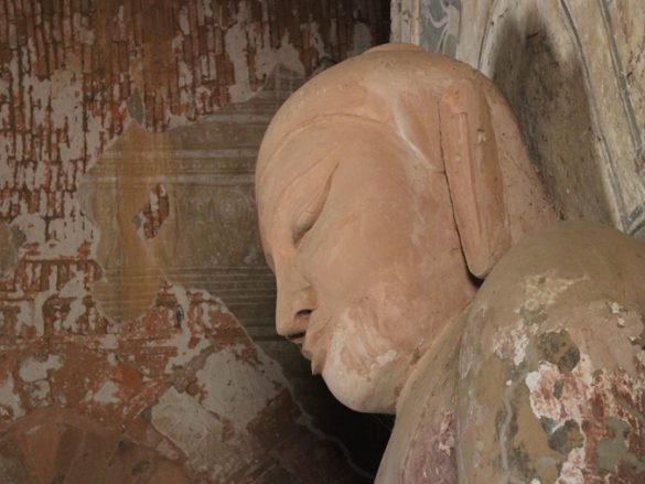 Buddha statue, Bagan