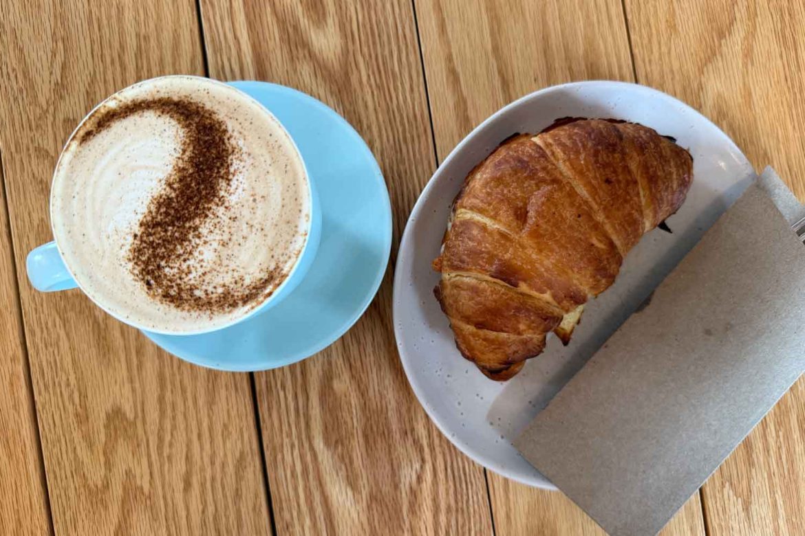 Bliss-by-the-sea-breakfast